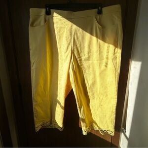 NWT Alfred Dunner Women's Plus Size 24W Yellow Pull On Pants Elastic Waistband